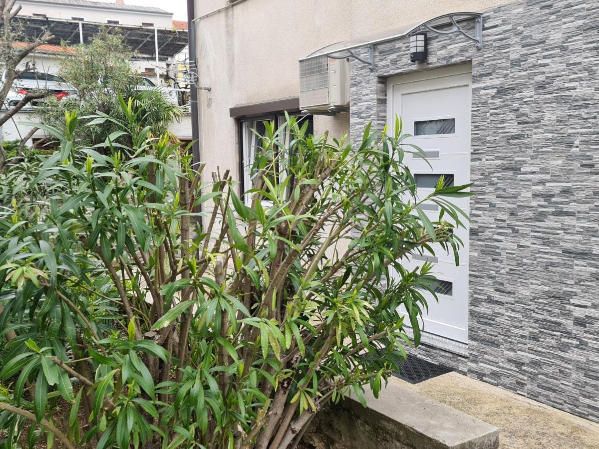 Apartman Nika Crikvenica Eksteriør billede