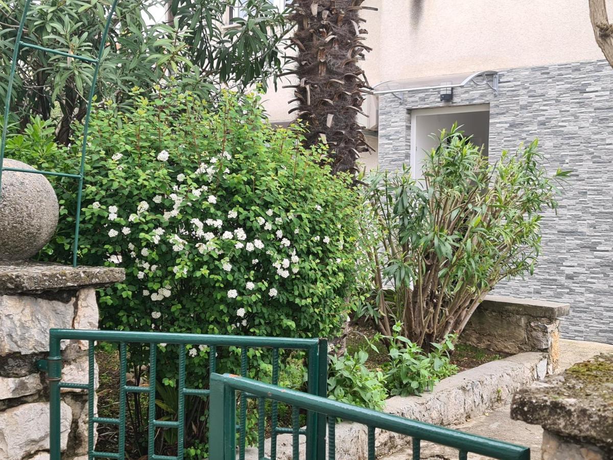 Apartman Nika Crikvenica Eksteriør billede